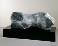 Manuel%20Neri%2C%20%3Cb%3E%3Ci%3E%20Piedra%20Negra%3C%2Fi%3E%3C%2Fb%3E%2C%201992%2C%20marble%2C%20Gift%20of%20Jinx%20and%20Frank%20Lobdell%20on%20the%20occasion%20of%20the%20110th%20Anniversary%20of%20the%20Museum%2C%20%26%23169%3B%201992%20Manuel%20Neri%2C%20Courtesy%20of%20Anne%20Kohs%20Associates%2C%20Inc.%20Portola%20Valley%2C%20CA%2C%202002.72
